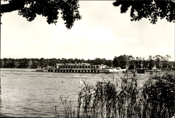 Postcard Berlin Köpenick Wendenschloss, Am Langen See, passenger ship