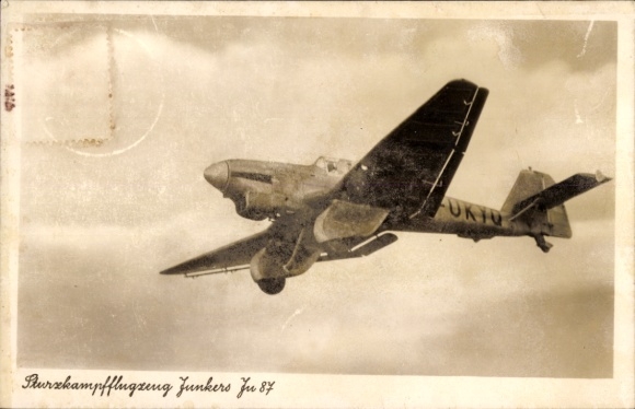 Ak Wehrmacht Luftwaffe, II. WK, Sturzkampfbomber Junkers Ju 87