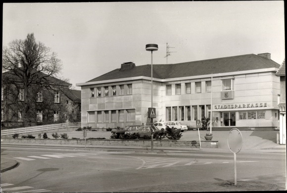 Photo Postcard Haßlinghausen Sprockhövel in the Ruhr area, Stadtsparkasse, street section
