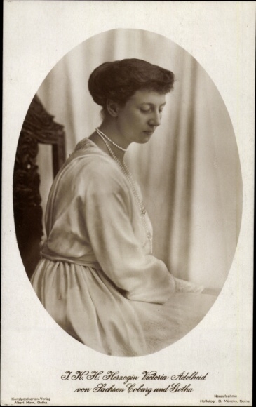 A Herzogin Victoria Adelheid von Sachsen-Coburg-Gotha