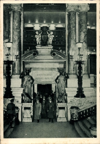 Postcard Paris, Führer and Reich Chancellor Adolf Hitler, Paris Opera, visit
