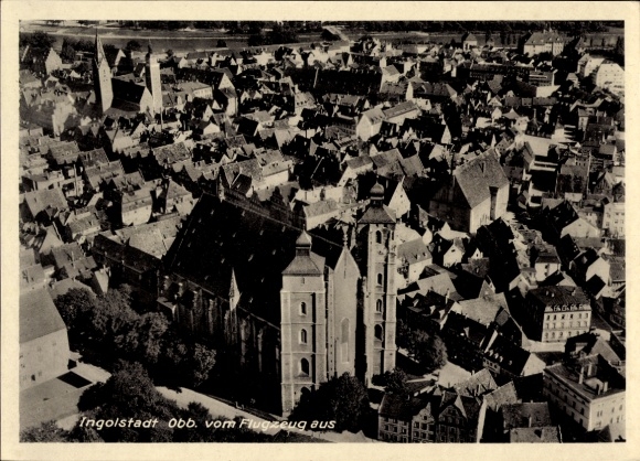 Ak Ingolstadt an der Donau Oberbayern, Luftaufnahme von   Architektur, Stadtansicht