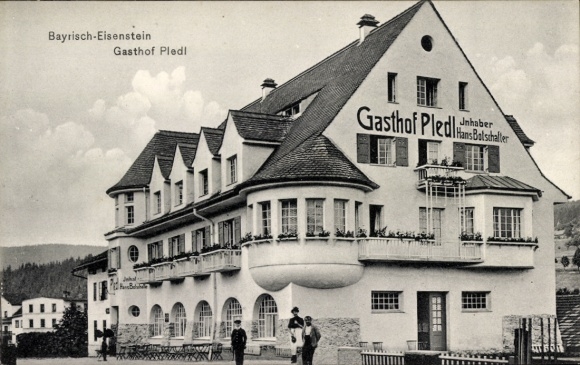 Ak Bayerisch Eisenstein im Bayrischen Wald Niederbayern, Gasthof Pledl