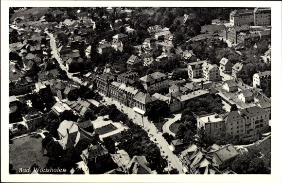Ak Bad Wörishofen im Unterallgäu, Luftaufnahme von  Stadtansicht, Wohnhäuser, Straßen
