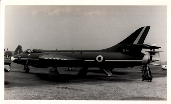 Photo British military aircraft Hawker Hunter F-6