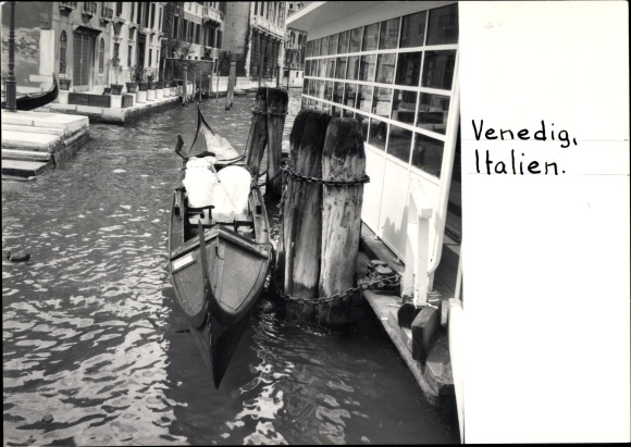 foto Venezia Venetië Veneto, kanaalgedeelte, gondel