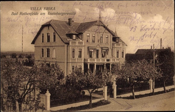 Ak Bad Rothenfelde am Teutoburger Wald, Villa Erika, s Gebäude, umgeben von Bäumen