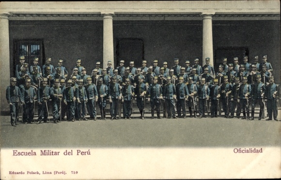 KP Peru, szkoła wojskowa, oficerowie w mundurach, zdjęcie grupowe