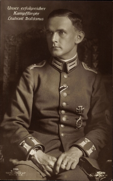 Ak Deutscher Kampfflieger Leutnant Baldamus, Portrait, Eisernes Kreuz, Sanke 390