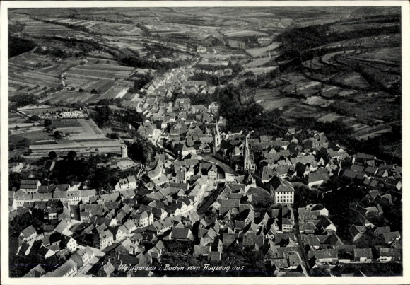 Postcard Weingarten in Baden, aerial view of Weingarten, village view, architecture