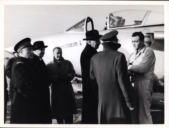 Photo French military aircraft, French minister, transport