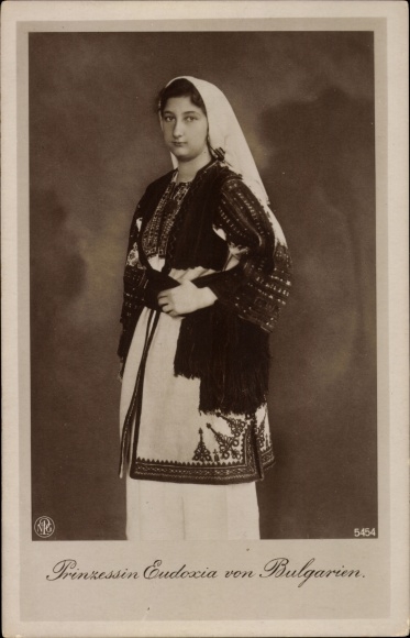 Postcard Princess Eudoxia of Bulgaria, folk costume, NPG 5454