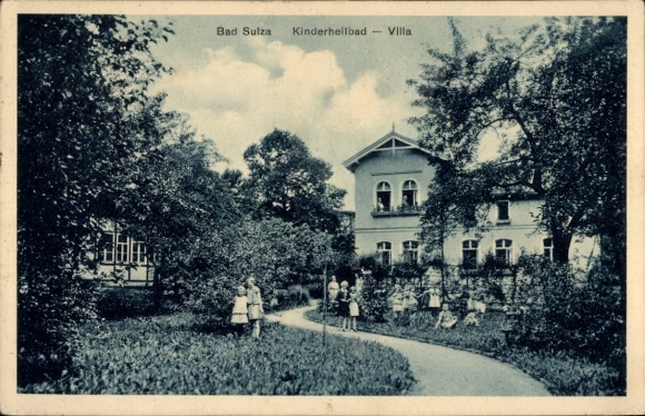 Ak Bad Sulza in Thüringen,  Kinderheilbad, Villa, Kinder im Garten