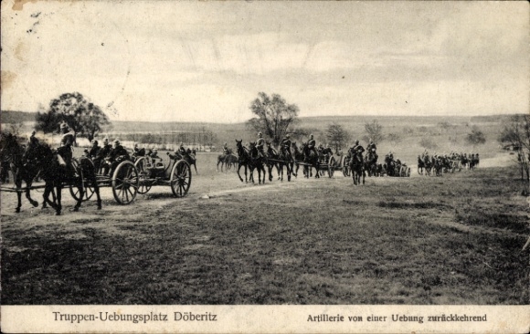Postcard Dallgow Döberitz, military training area, artillery returning from exercise