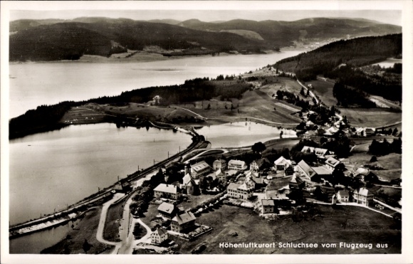 Ak Schluchsee im Schwarzwald, Luftaufnahme,  Höhenluftkurort, Flugzeugblitz, ruhige Natur