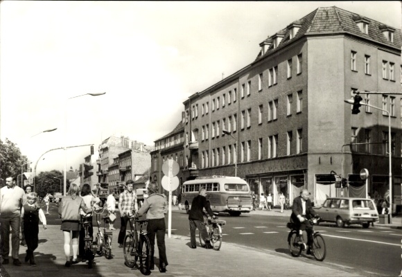 Postcard Oranienburg in Brandenburg, city view, traffic, buildings, cyclists