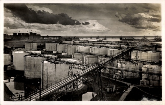 Postcard Constanța Konstanza Romania, Vue dans le port, port, oil silos