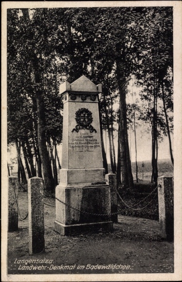 Postcard Bad Langensalza in Thuringia, Landwehr memorial, group of trees, black and white photo
