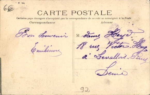 Postcard Suresnes Hauts de Seine, L'Église, architecture, market street, passers-by