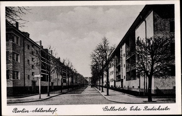 PC Berlin Treptow Adlershof, Gellertstraße, corner of Radickestraße