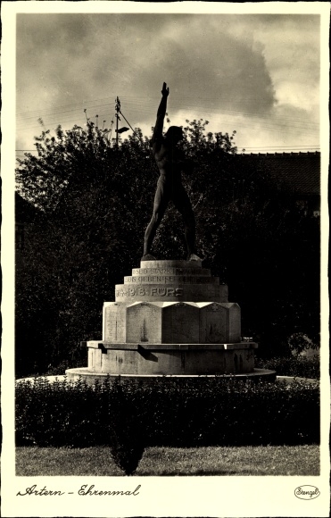 Ak Artern an der Unstrut, Ehrenmal, Stengel 74555