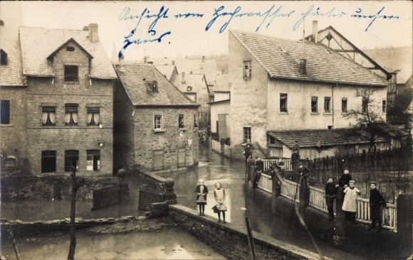 KP fotograficzna Vallendar nad Renem, powódź w styczniu 1920 r., scena uliczna, dzieci