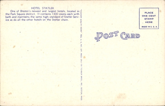 Ak Boston Massachusetts USA, Hotel Statler, groot gebouw, vlaggen, auto's