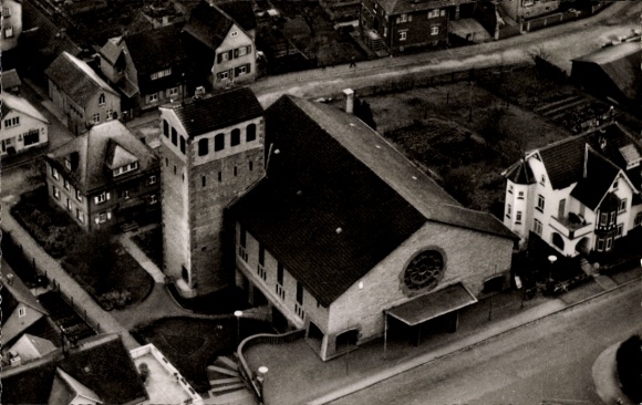 Postcard Nidda in Hesse, Catholic Liebfrauen Church, aerial view