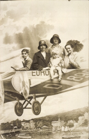 Foto Menschen im Flugzeug, Gruppenfoto, Fotokunst, Woltersdorf