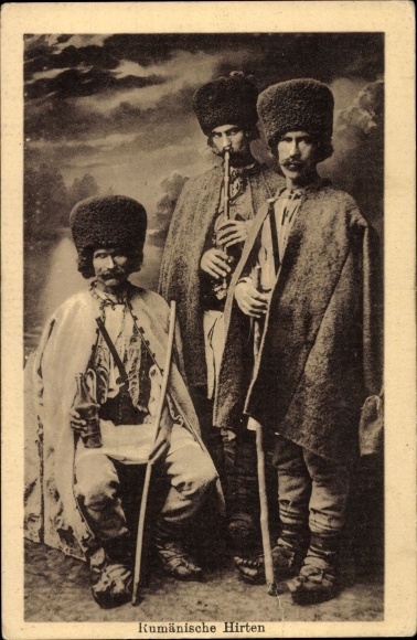 Postcard Romanian shepherds in costume