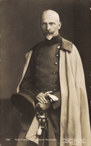 Postcard Prince Friedrich of Saxony Meiningen, portrait in uniform, coat