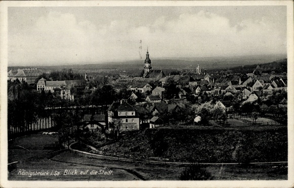 Postcard Koenigsbrück in Oberlausitz, panorama, church