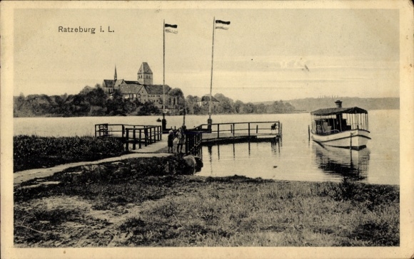 Ak Ratzeburg im Herzogtum Lauenburg, Uferansicht