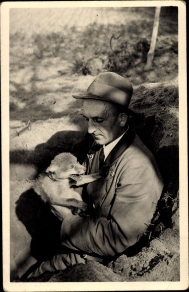 Photo Postcard utility teckel kennel v. Erlenbruch, Jungfuchsgraben August 1938, breeding dachshunds for hunting