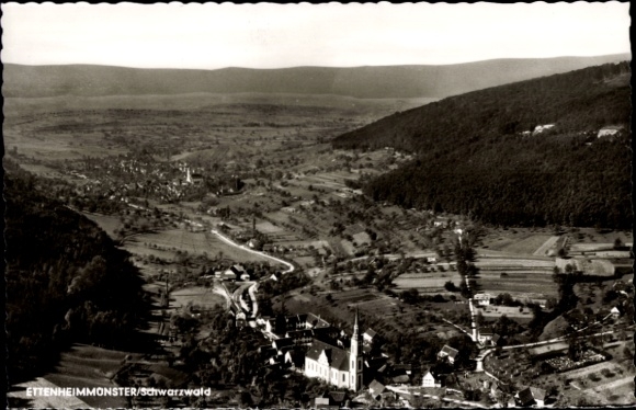 Ak Ettenheimmünster Ettenheim in Baden, Landschaftsaufnahme Schwarzwald,  Kirche, Hügel