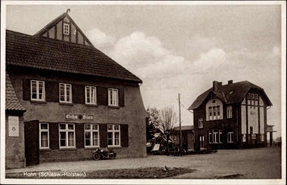 Ak Hohn in Sleeswijk-Holstein, treinstation en treinstationhotel, eikenbier