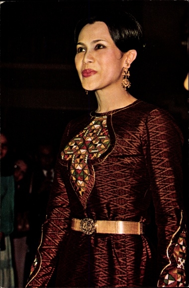 Postcard Thailand, Queen Sirikit, portrait