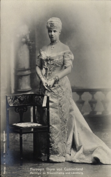 Ak Herzogin Thyra von Cumberland, Herzogin zu Braunschweig und Lüneburg, Portrait