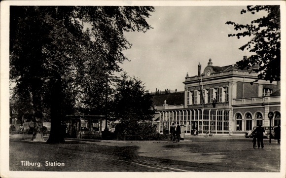 Postcard Tilburg Noord-Brabant Nederland, station