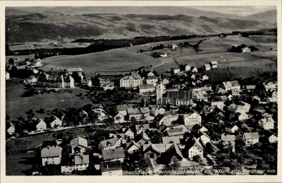Ak Scheffau Scheidegg im Allgäu, Luftbild von Scheidegg, schöne Landschaft, Häuser, Kirche