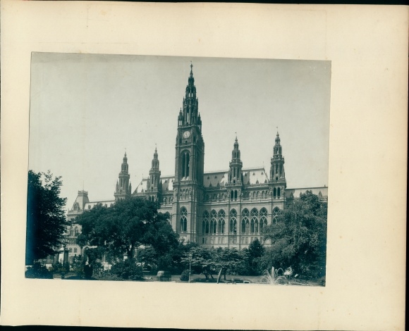 Photo around 1880, Innsbruck Tirol, Theresien-Strasse, horse-drawn carriages, Vienna City Hall