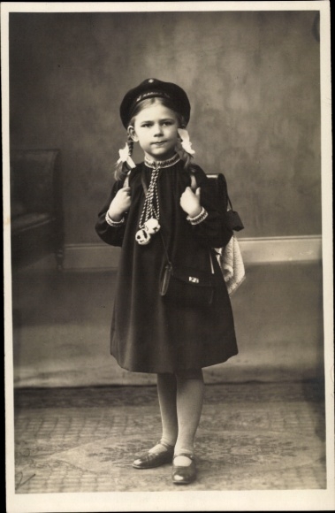 Photo Postcard Gliwice Gleiwitz Upper Silesia, girl with school bag, sailor hat, 1st day of school