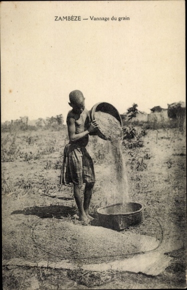 Ak Niger, Zambezi, Vannage du grain