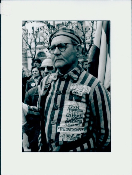 Photo Strasbourg, former concentration camp prisoners, demonstration against Nazis 21.4.1979