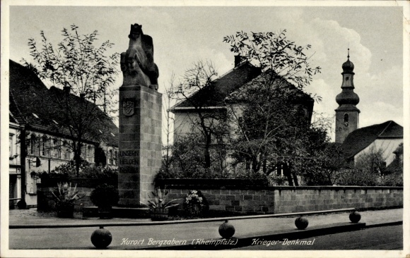 Postcard Bad Bergzabern in the Southern Wine Route district, war memorial, church