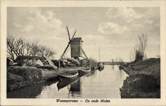 Postcard Wanneperveen Overijssel, The old mill, boats