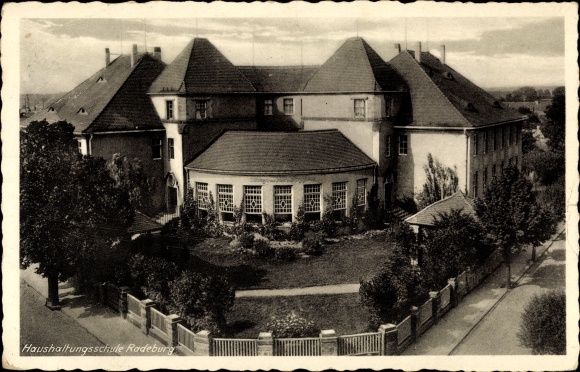 PC Radeburg in Saxony, lot at the economics school