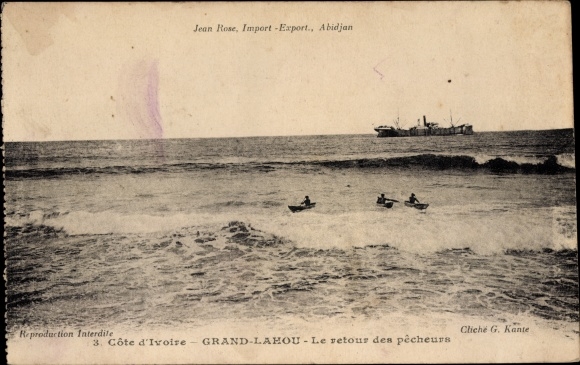 Postcard Grand Lahou Ivory Coast, fishermen return home
