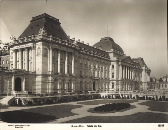 foto Brussel Brussel, Koningspaleis, omstreeks 1900