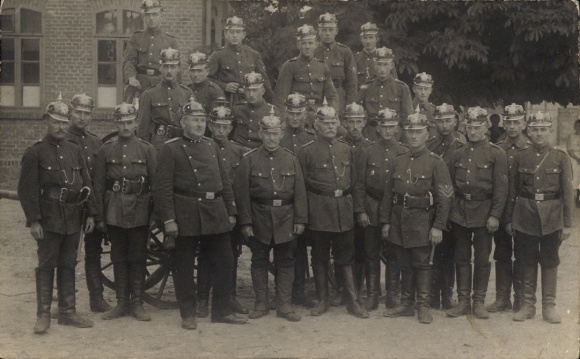 Photo Postcard Fire Department, group photo in uniform